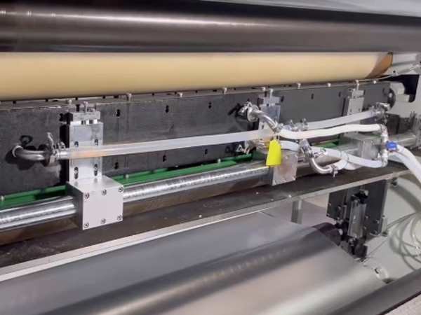 �佺��Ч��������̼��ά��չε�ϵͳ�ذ����࣬��׼�ؽ� + ������˫ͻ��